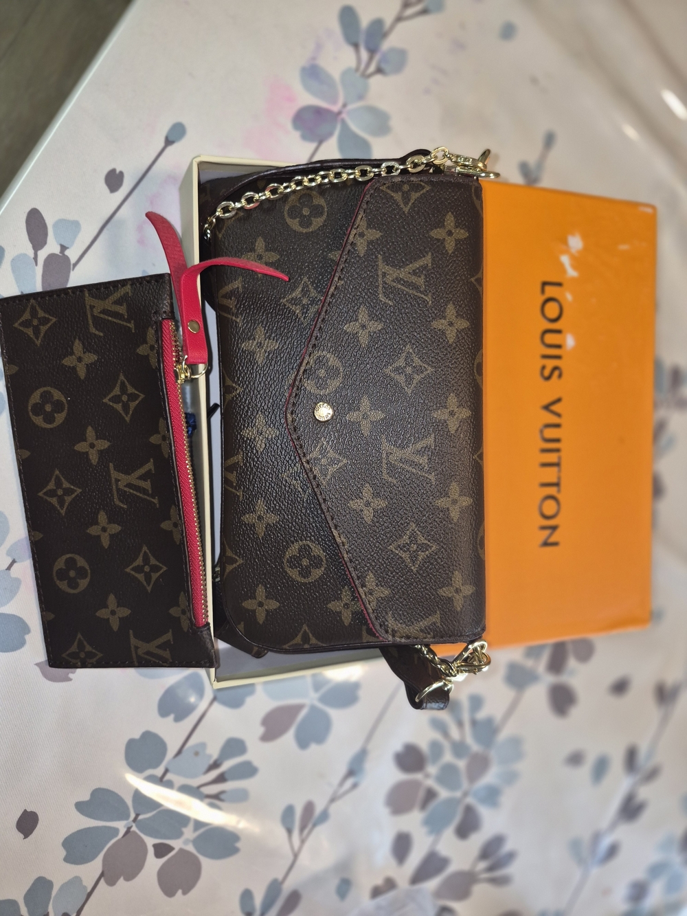 Louis Vuitton Brown Monogram Crossbody with Gold Chain and Red Trim - Picture 5 of 7
